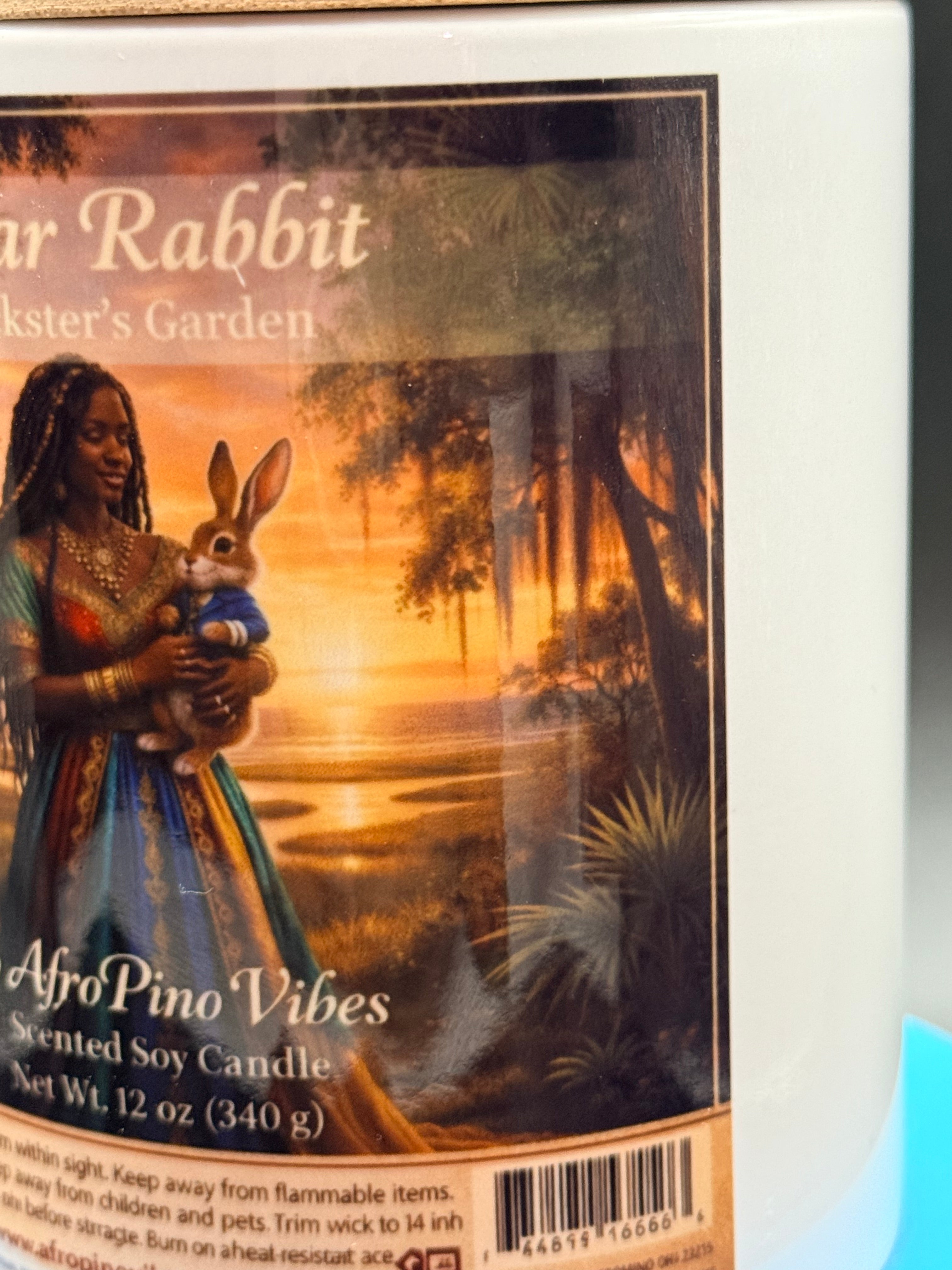 Br’ar Rabbit – Hibiscus Guava Fresca 12 oz Candle